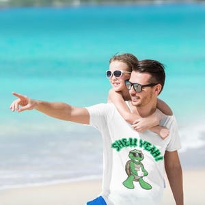 Shell Yeah Turtle Tシャツ：面白い海のグラフィックTシャツ - ビーチ好きへのギフト