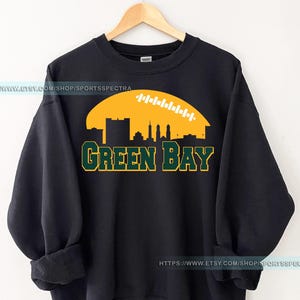 Green Bay Football Vintage Sweatshirt T-Shirt, Retro Green Bay Packer Game Day Crewneck, Packers Sweatshirt, Packers Fans Gift FEG5