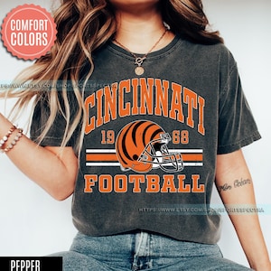 Cincinnati Football Comfort Colors Vintage Style Crewneck T-Shirt,Cincinnati Football Crewneck,Football Tshirt,Cincinnati Fan Gifts FAG21
