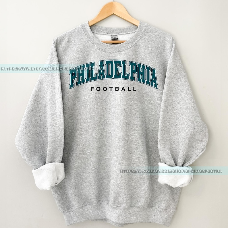 Philadelphia Football Vintage Sweatshirt T-Shirt,Philadelphia Eagle Football Shirt,Football Tshirt,Eagle Retro Crewneck,Eagle Fan Gift FDA4 imagem 3