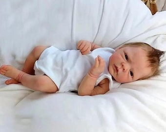 Realistic Reborn Baby Doll Newborn Lifelike Silicone Vinyl Baby Doll Handmade Soft Baby Doll Gift Nursery Decor Collector Baby Doll 46cm