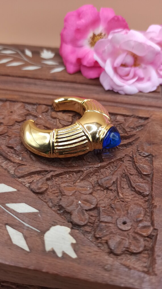 Boucheron brooch best sale