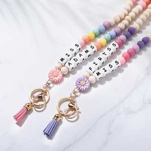 Porta-crachá personalizado com miçangas para professores, cordão para enfermeiros, melhor presente personalizado, nome, série e título personalizados, cordão personalizado, melhor presente para professores.