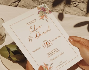 Plantilla de invitación de boda con flores silvestres de otoño, terracota, óxido, naranja quemado, burdeos, editable, 5x7