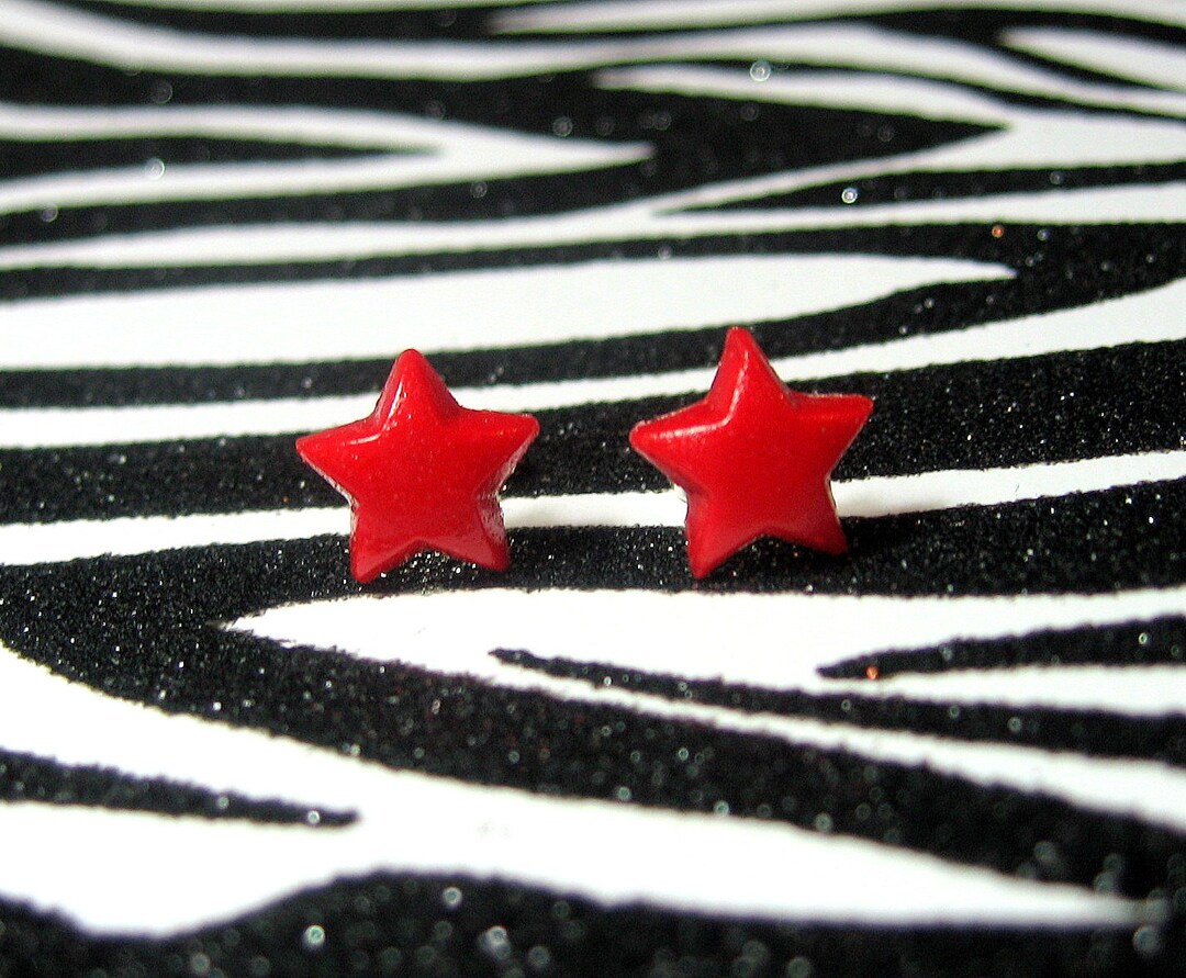 Red Star Earrings, Red Stud Earrings, Simple Minimalist, Kitsch Kawaii