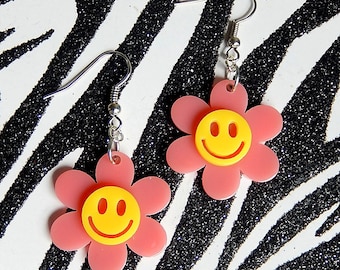 Pink Daisy Earrings, Happy Face, Y2K Hippie Rave, Smiley Face