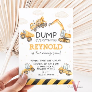 Convite para festa de aniversário de construção | Convite para festa de despejo de tudo para qualquer idade | Caminhão de cimento, cartão aquarela amarelo para menino construtor de carros