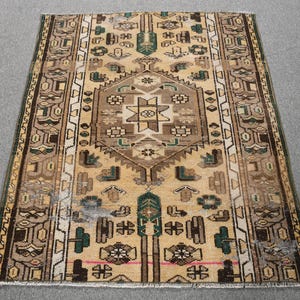 Vintage türkische Teppich, Anatolischer Stil, 100 x 120 cm, kleiner grüner Teppich, Wollteppich für Wohnkultur