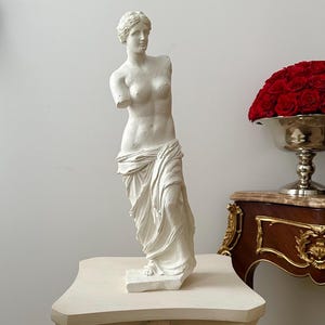 Venus de Milo (Aphrodite de Melos) Greek Sculpture | Museum Grade Reproduction
