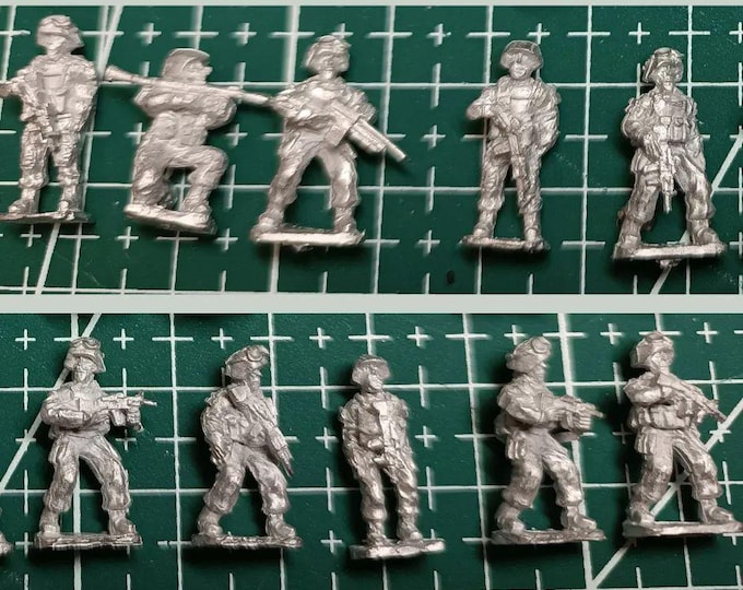 Polish Modern Soldiers Team B 15mm 1/100 scale infantry model
