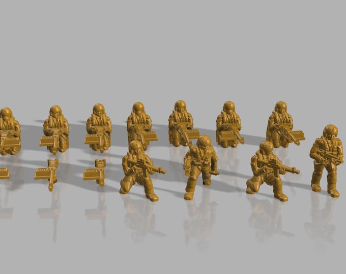 Helicopter Pilots & Gunners - 10 miniatures -  15mm 20mm 28mm scale