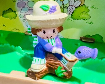 Huckleberry Pie fishing - vintage PVC miniature