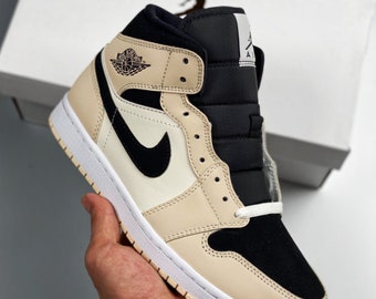 WMNS Air Jordan 1 Mid Barely Orange – Sneaker-XP