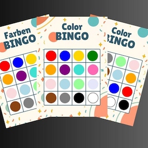 Könnte beinhalten: Drei farbenfrohe Bingokarten mit den Wörtern "Farben BINGO" und "Color BINGO" aufgedruckt. Jede Karte zeigt ein Raster aus farbigen Kreisen in verschiedenen Farben, darunter Rot, Blau, Gelb und Grün. Der Hintergrund ist hellbeige mit Konfetti.