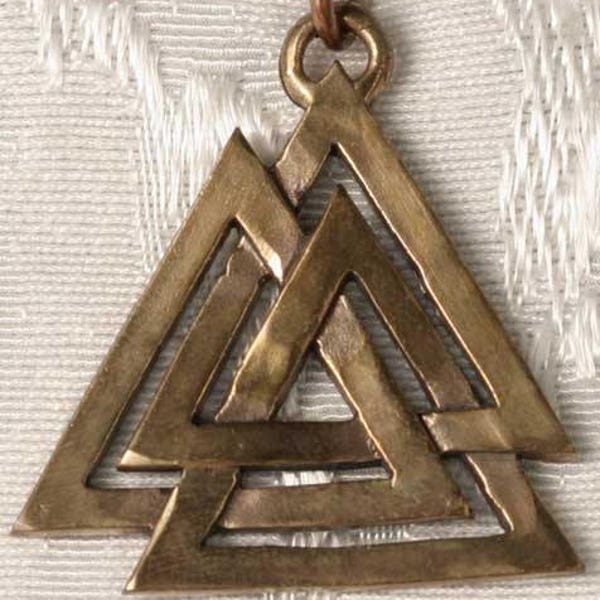 Valknot Valknut Walknot Bronze Pendant Charm