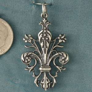 Ornate Fleur De Lis Sterling Silver Pendant Charm
