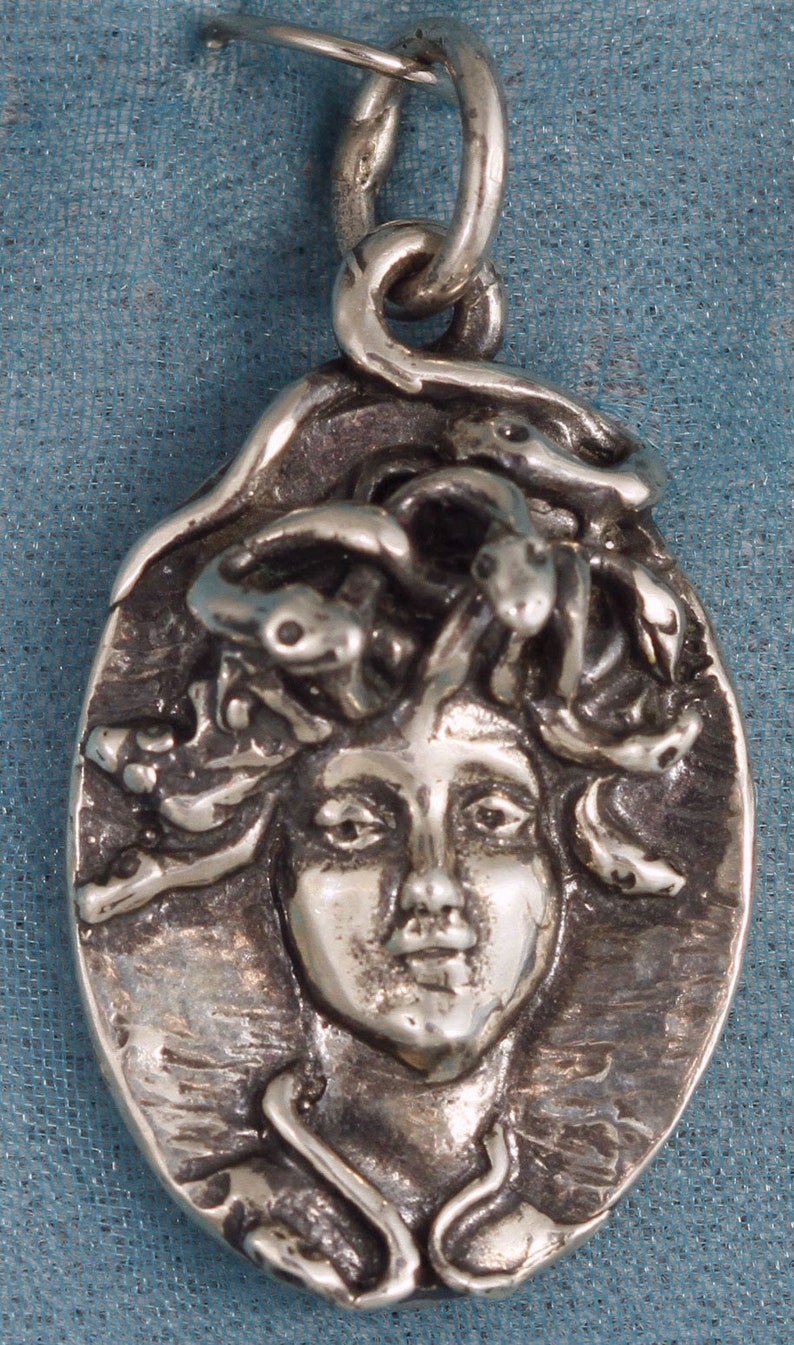la medusa pendant necklace