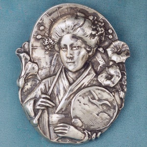 Large Western Geisha Sterling Silver Brooch Pin Pendant