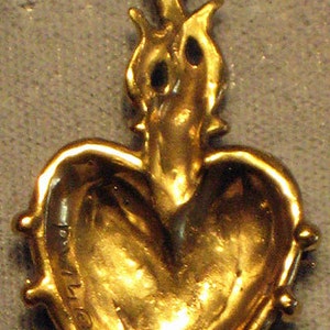 Sacred Heart Bronze Pendant image 2