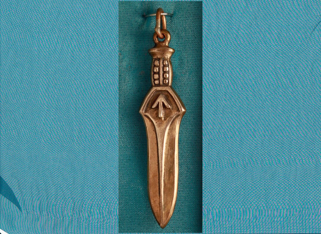 Medieval Dagger Sword With Tir, Tyr the Victory Rune Bronze Pendant ...