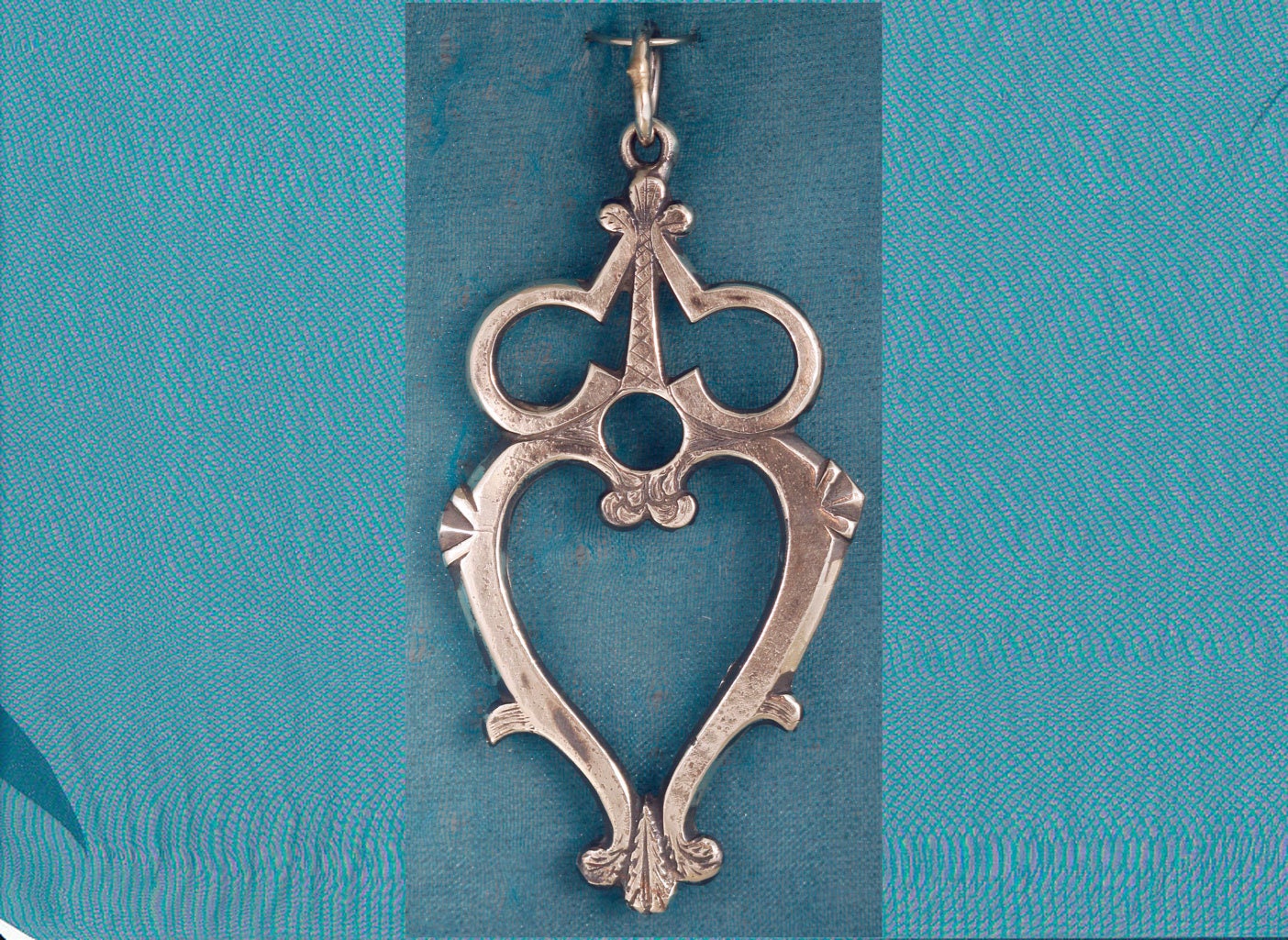 Luckenbooth heart sale