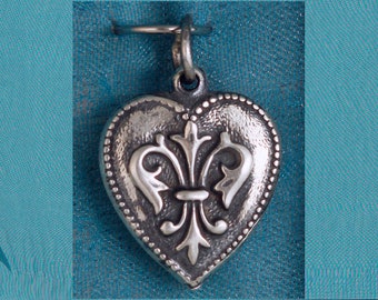 Small Fleur De Lis Sweetheart Heart Sterling Silver Pendant Charm