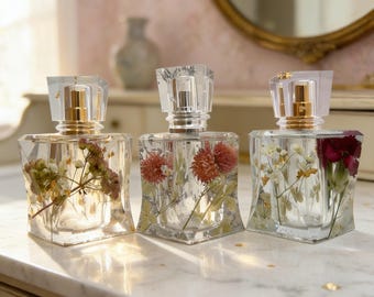 Luxury Handmade Perfume Bottle 45 ml / Epoxy Resin with Real Flowers & Gold/Silver Leaf / Elegant Vanity Decor