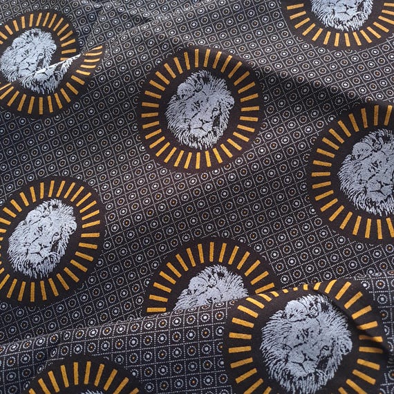Lion Print Fabric, Brown Shweshwe, Brown Quilting Fabric, Brown and Yellow Fabric by the metre, African cotton print, Fabric men's shirt