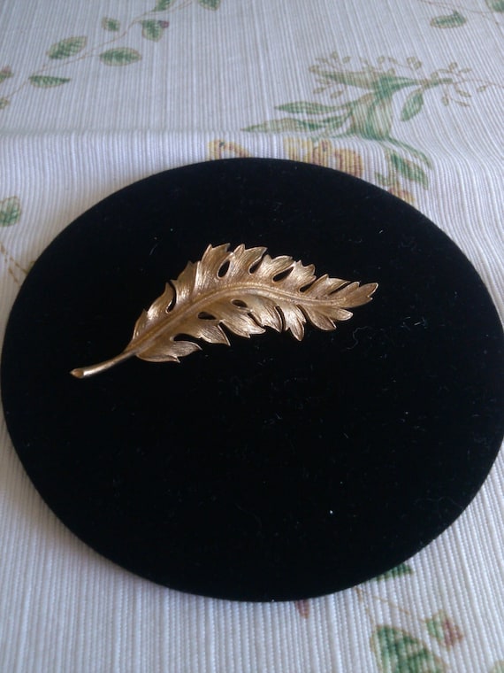 Vintage Designer Coro 1961 Leaf Brooch from 1961