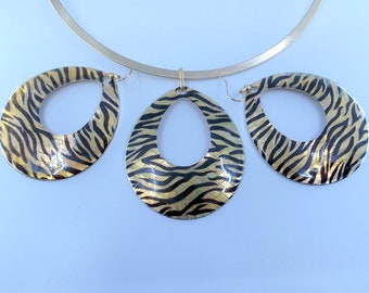 Collar de rayas de tigre vintage y pendientes GRANDES - Oro iridiscente y negro - Piezas de declaración audaces - Rayas de tigre