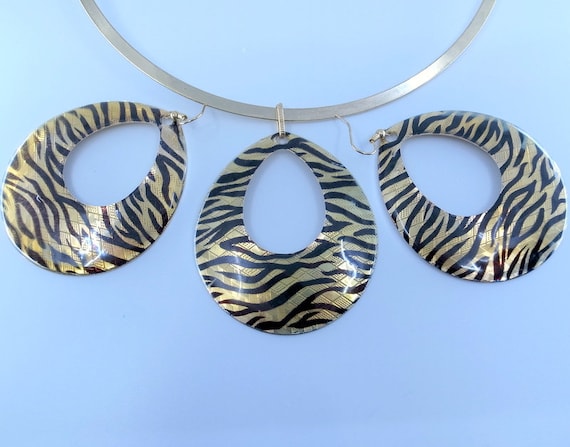Vintage Tiger Stripe Necklace and BIG Earrings - … - image 1