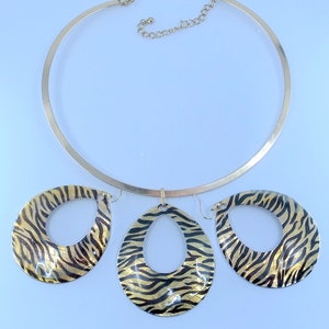 Vintage Tiger Stripe Necklace and BIG Earrings Iridescent Gold And Black Bold Statement Pieces Tiger Stripes image 7