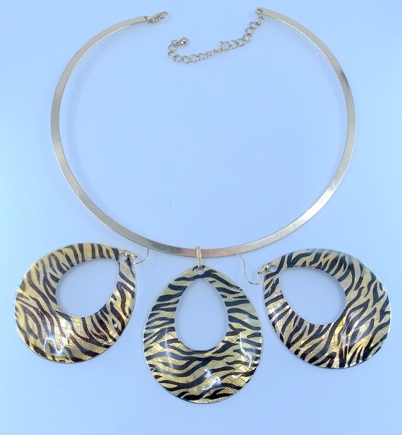 Vintage Tiger Stripe Necklace and BIG Earrings - … - image 7