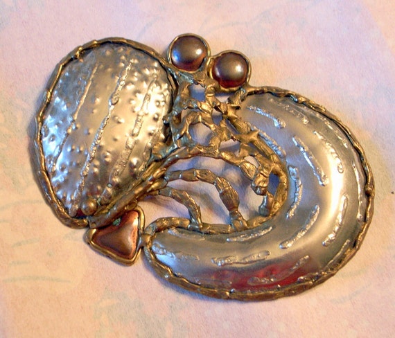 Brutalist Crab Sculpture - Belt Buckle - SALE Huge Crab  display picture 3