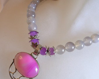 Rose - Collier de pierres précieuses grises - Argent sterling - Pendentif en agate de dentelle rose violette en argent sterling et perles de jade véritable