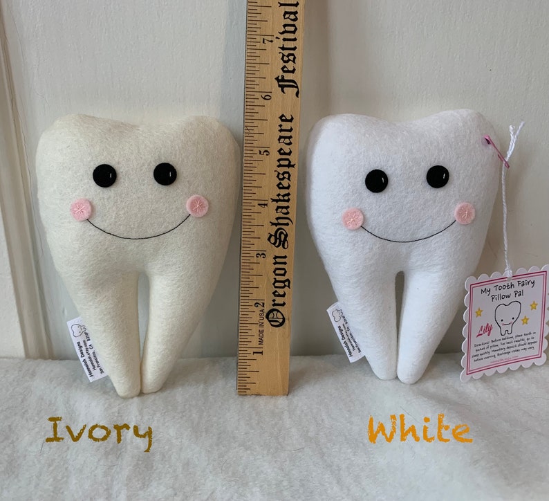Custom Tooth Fairy Pillow Pal in Double-Sided Wool Felt, in the color of your choice, with name embroidery image 2