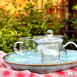 Heat resist glass teapot and cup set with infuser drainer