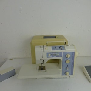 Bernina 1030 sewing machine
