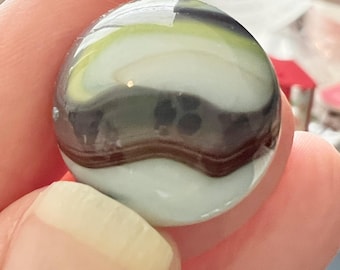 Jabo Swirl Glass Marble With Glow .74"