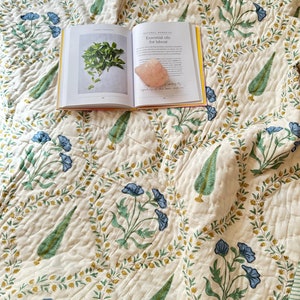 Hand Block Printed Cotton Quilt | Reversible Floral Blanket | Soft Summer Quilt |Jaipuri Bedspread Cozy Indian Comforter | All Season Quilt