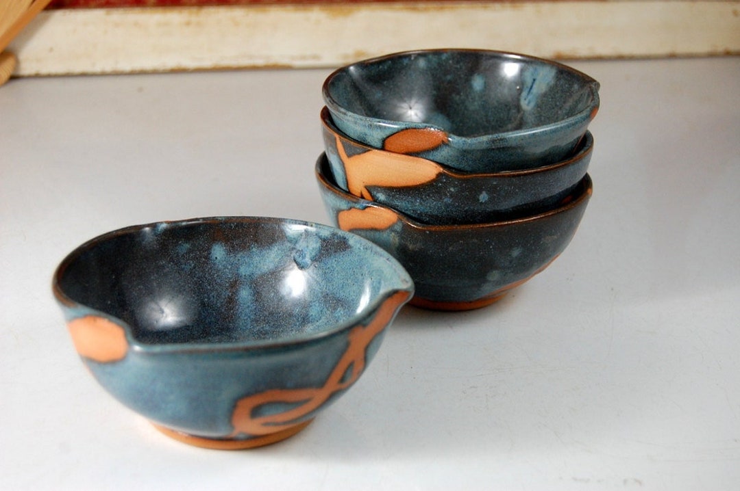 Set of Four Snack Bowls or Rice Bowls in Shale with Rust Chain