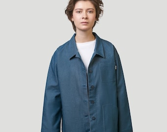 Minimalistyczna kurtka dżinsowa do pracy – odzież robocza w stylu vintage – stylowy mundur