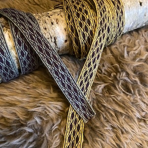 Tablet-woven border made of linen yarn - Viking, Middle Ages, reenactment, LARP - woven border - woven belt