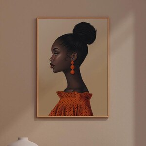 Pu&ograve; includere: Un'illustrazione incorniciata di una donna con la pelle scura, che indossa un vestito a pois rossi e bianchi e grandi orecchini arancioni. Ha i capelli raccolti in uno chignon.