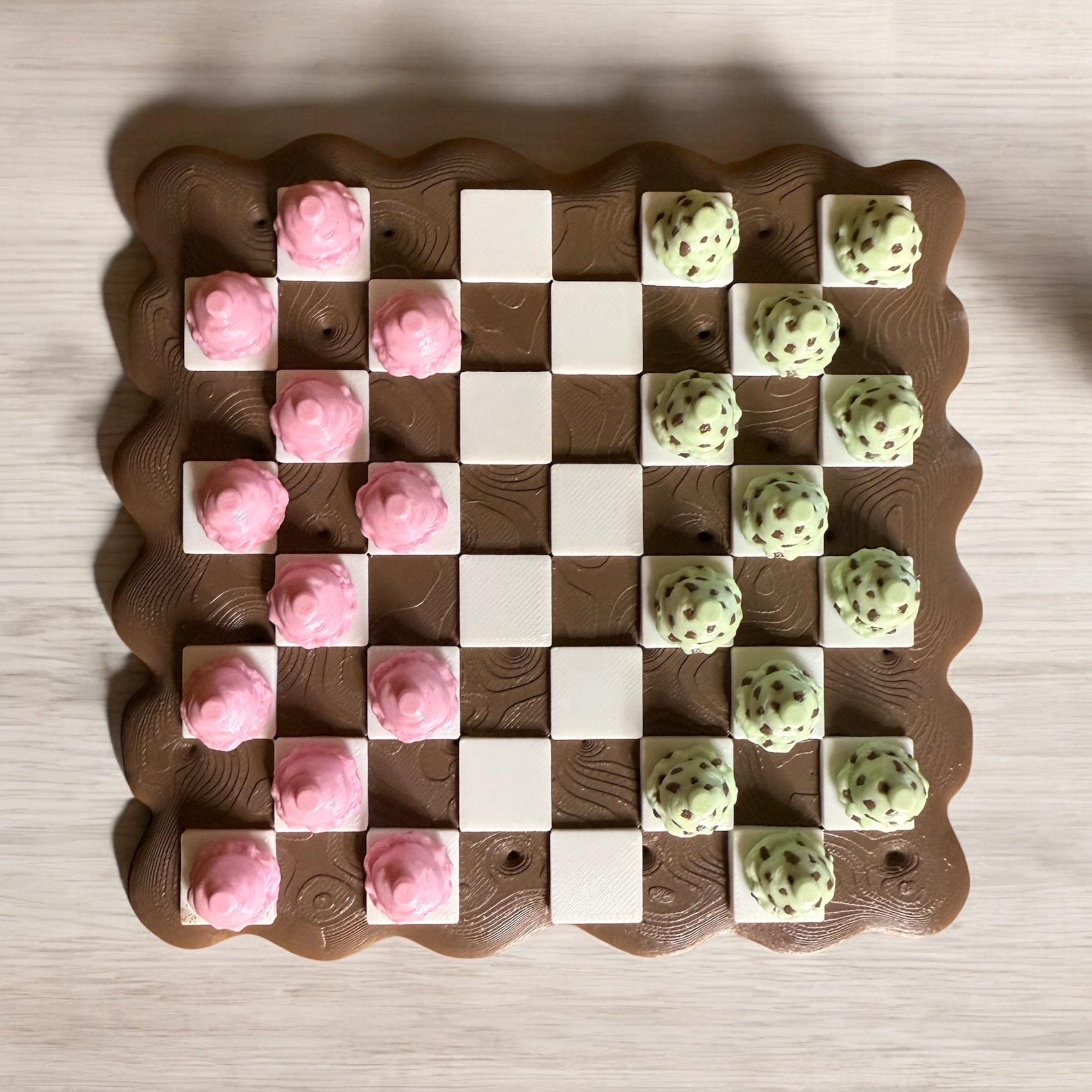 Ice Cream Themed Mini Checkers Game – Kawaii Travel Board Game