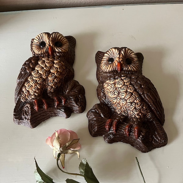 Vintage, used small owl wall decor / Home Interiors or Homco plastic owls / Sirocco, Syrocco-like small owl plaques / vintage owl decor