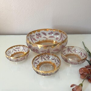 US Glass Delaware Bowl Set: Ruby Leaf Bowls with Gold