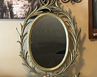 1970s Syroco Ornate Gold Oval Hanging Wall Mirror USA Regency MCM