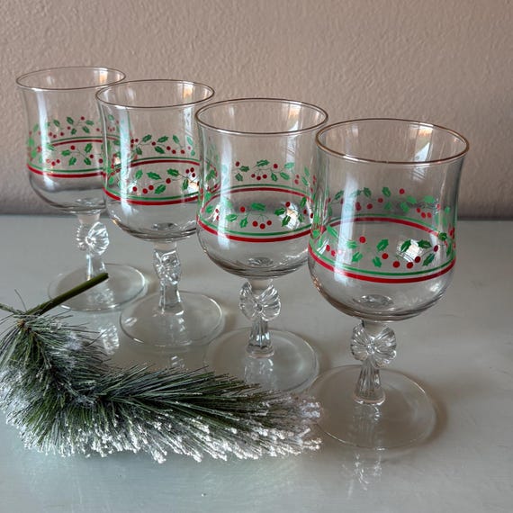 Vintage Libbey Christmas Wine Glasses: Holly Berry Bow Tie Stem Barware -  Etsy