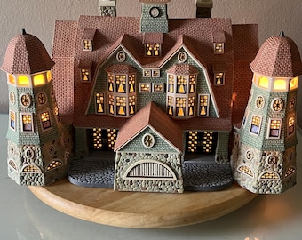 Dept 56 Grandview Shores Hotel 1st Edition Season's Bay: 1998 Victorian Village Display